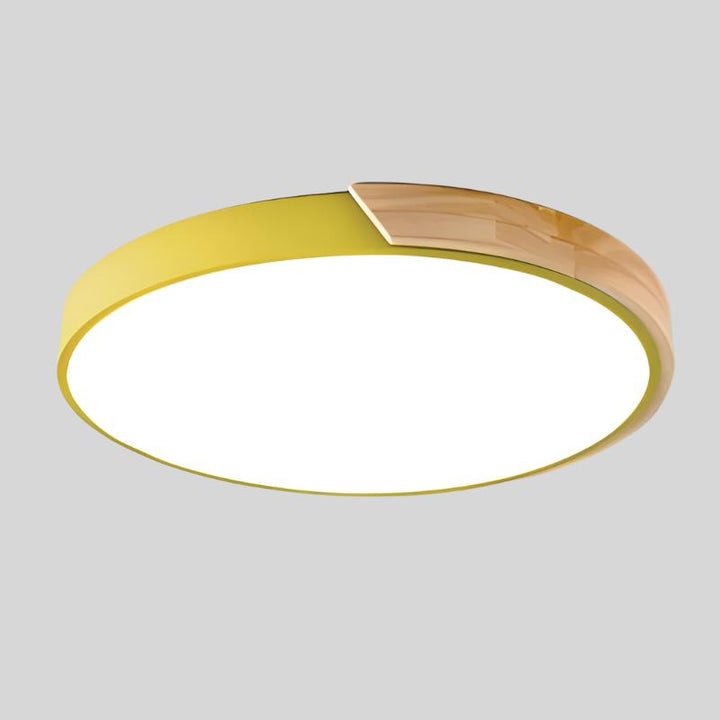 Rund Nordic Macaron-loftlampe i træ