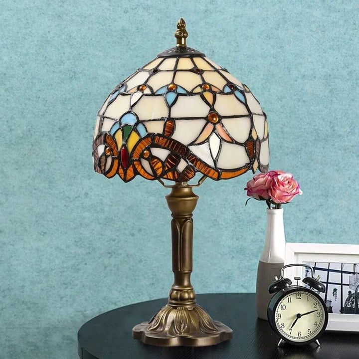 Antik lampe i farvet glas - Tidløs elegance & håndværk