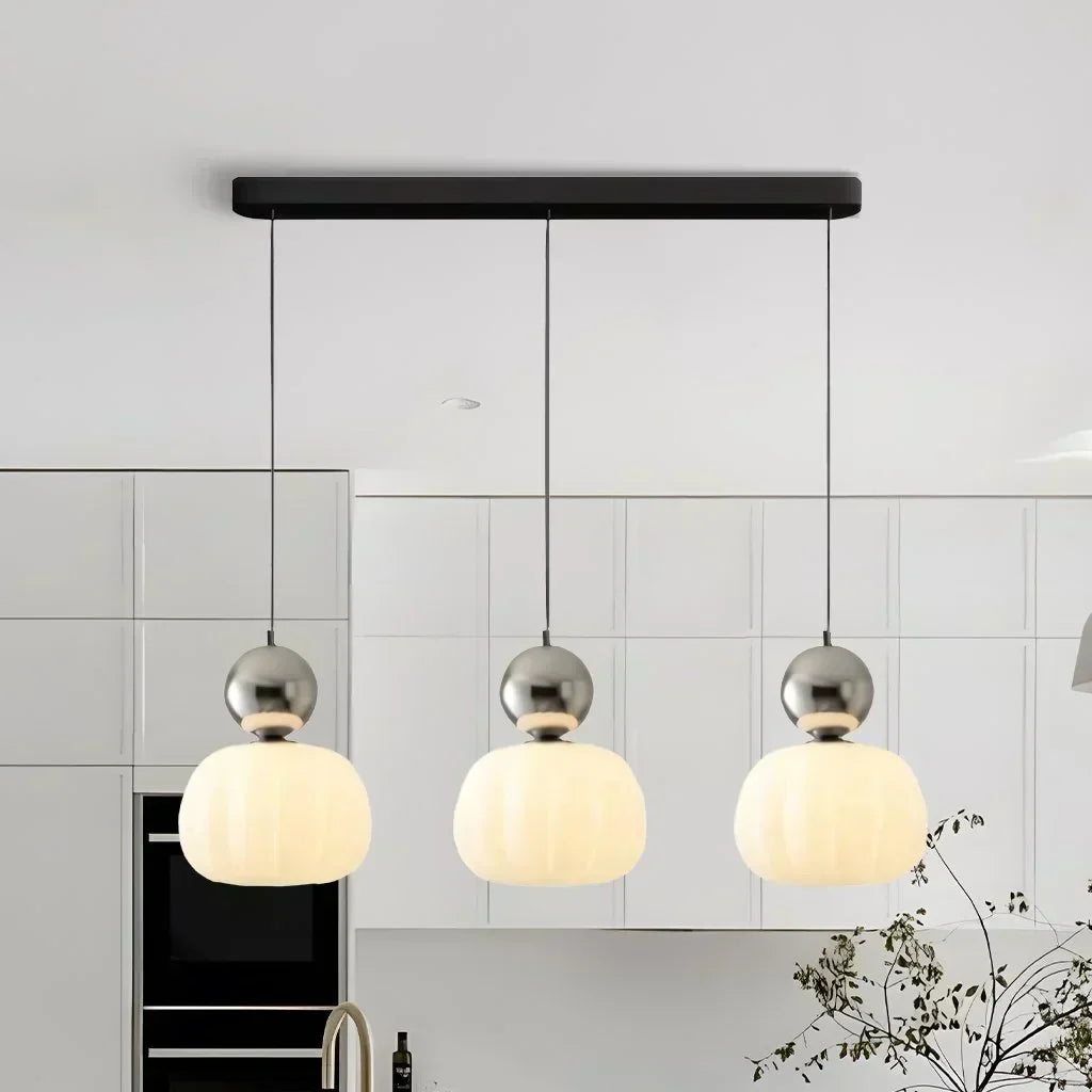 CrèmeLuma lysekrone - Art deco-design