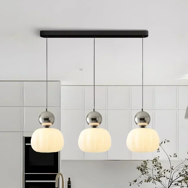 CrèmeLuma lysekrone - Art deco-design