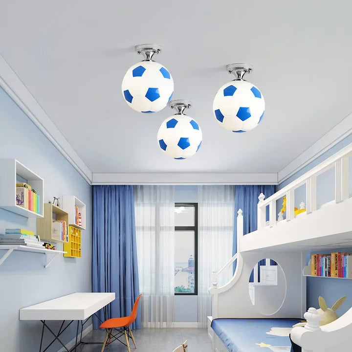 Fodboldtema loftlampe – GoalBright