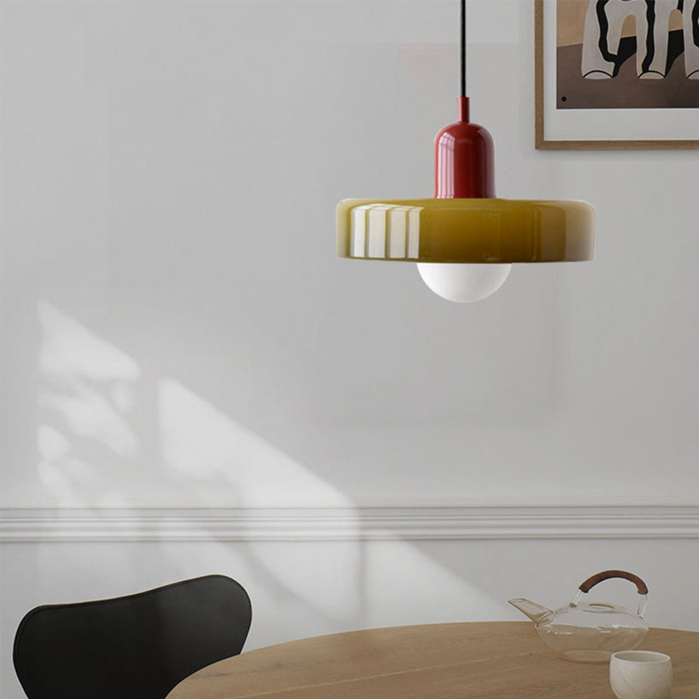 Bauhaus-pendel af farvet glas