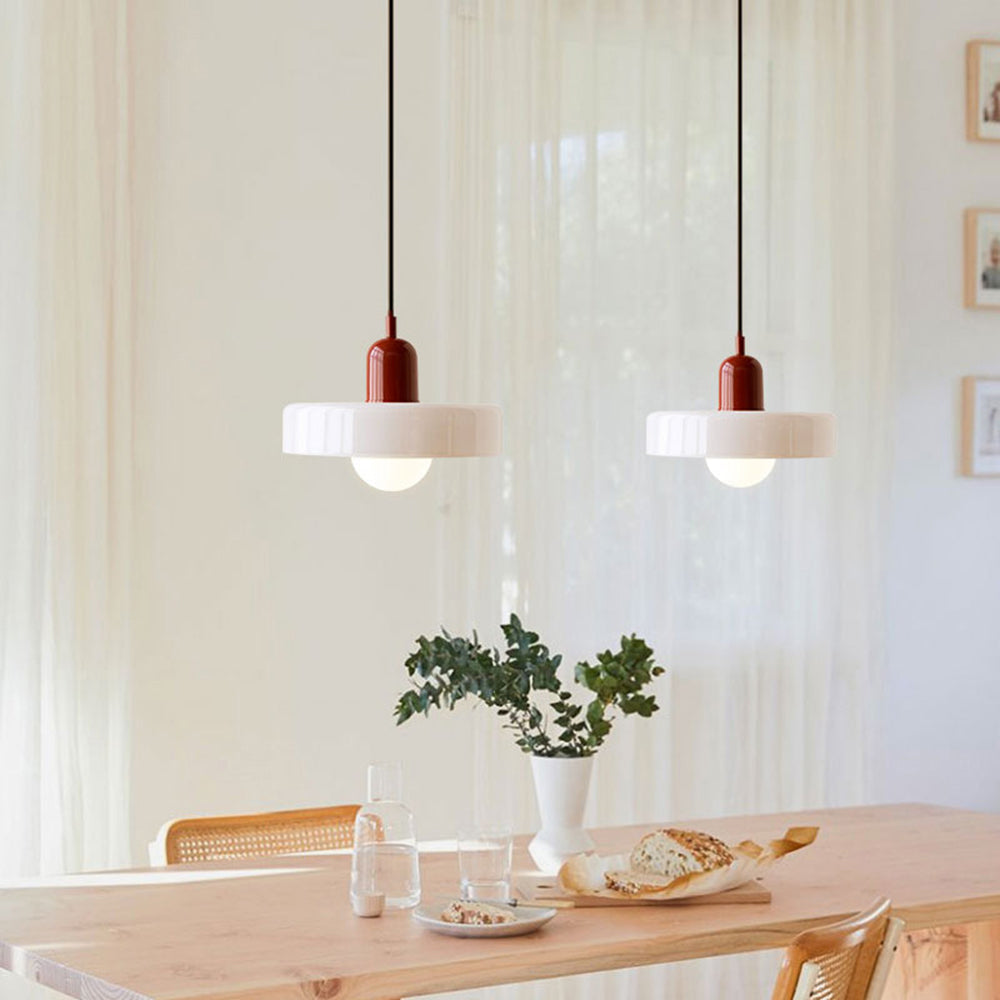 Bauhaus-pendel af farvet glas
