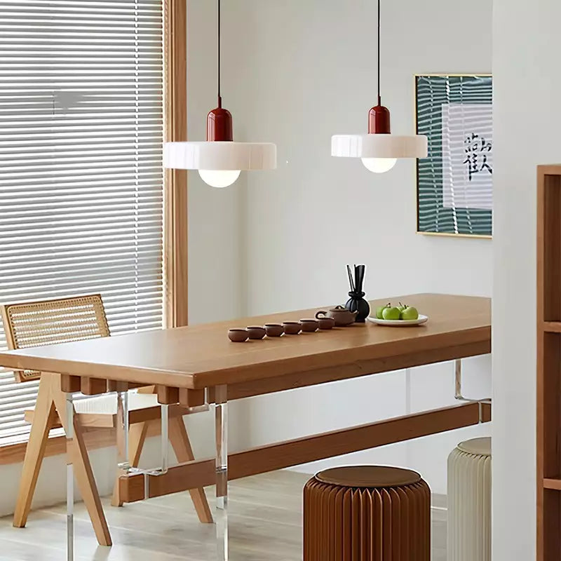 Farverig pendellampe i Bauhaus-stil - StiloGlas
