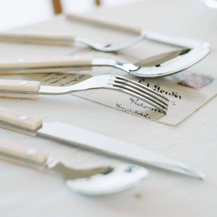 Sæt med 24 dele bestik i rustfrit stål med graveret design – BistroLine