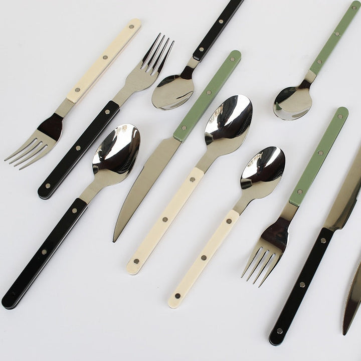 Sæt med 24 dele bestik i rustfrit stål med graveret design – BistroLine