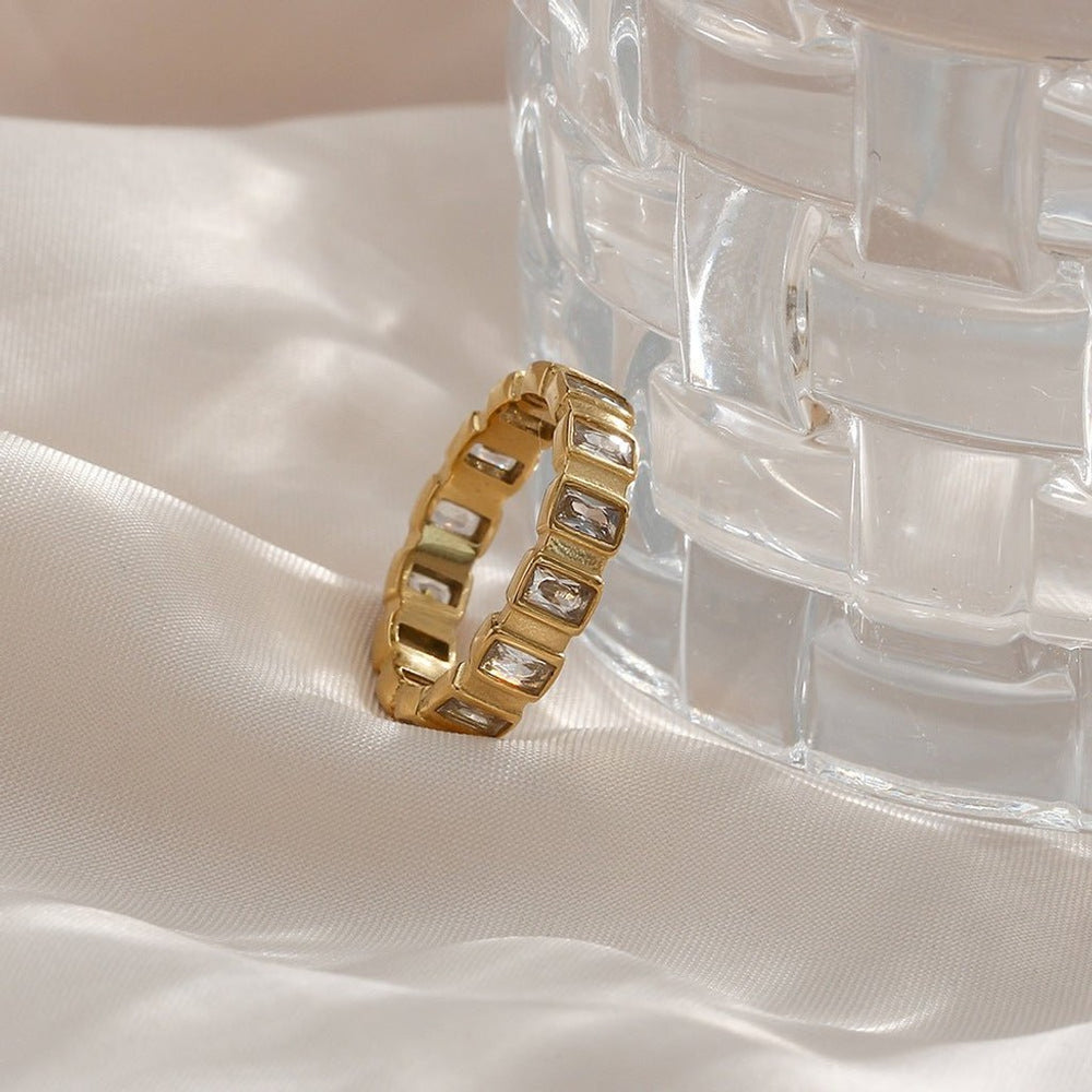 Calla Lysande Ring i Guld — billede 3