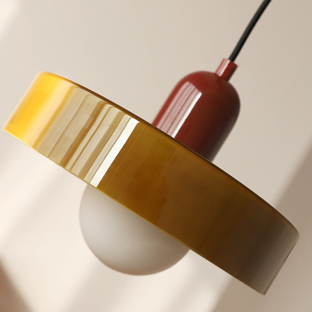 Farverig pendellampe i Bauhaus-stil - StiloGlas
