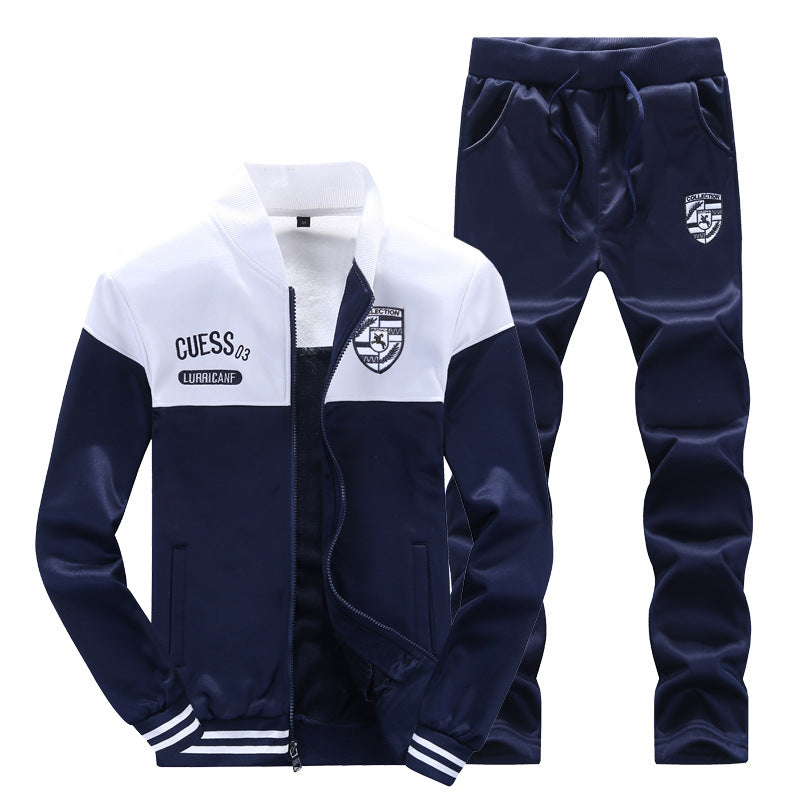 Sporty baseball træningsdragt til mænd i hvid og blå