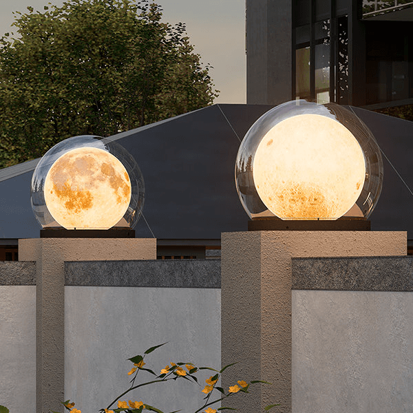 Moderne udendørslampe - Design i måneform