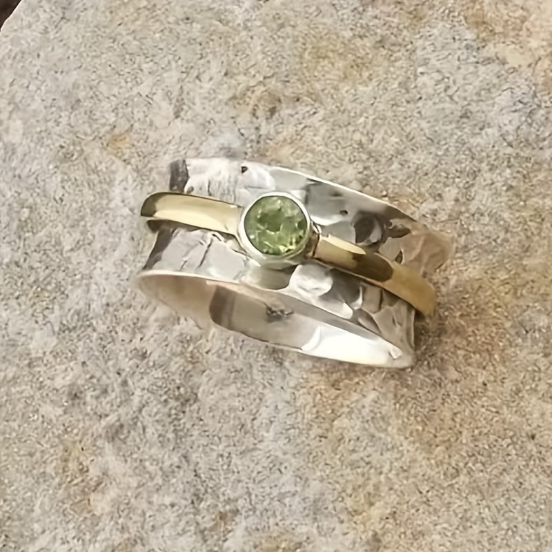 Raffineret ring med grøn zirkonia