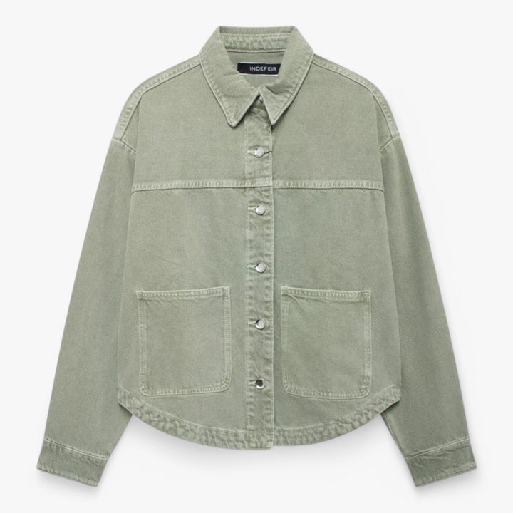 https://cdn.shopify.com/s/files/1/0575/0731/5784/files/elegant-amelie-denimjakke-til-kvinder-let-og-stilfuld-bla-nuance-lukket-syn-alsidig-til-sommermode-w-4.jpg?v=1748712588