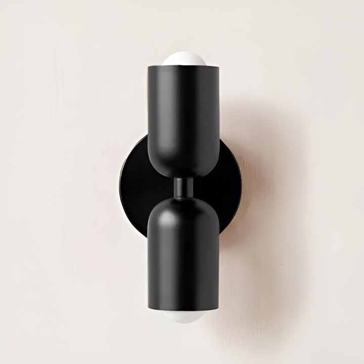 Dobbeltsidet LED-væglampe i nordisk design - moderne belysning til hjemmet