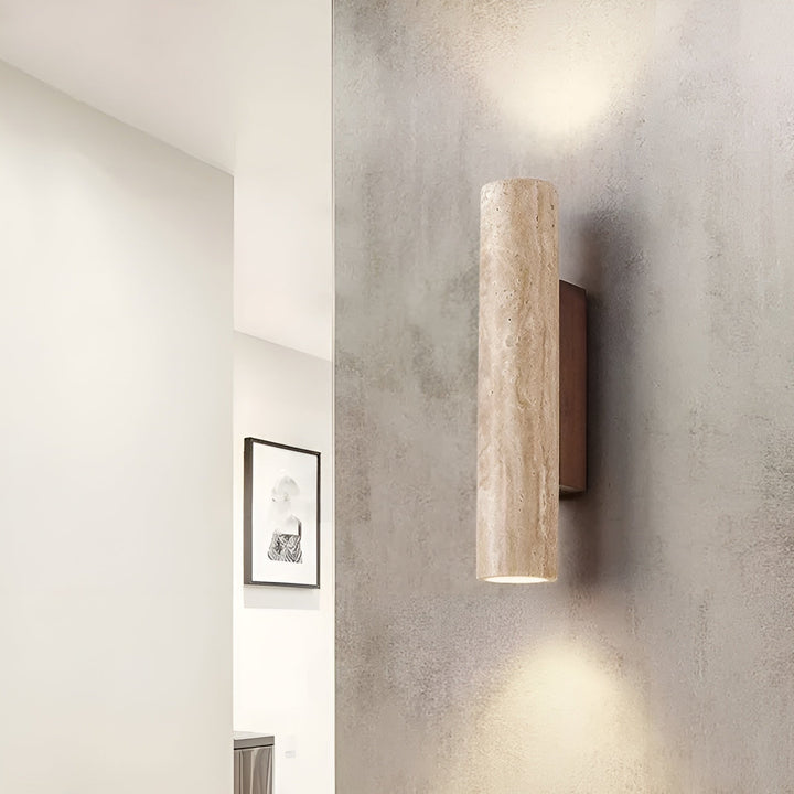 Væglampe | Elegant belysning | Design i travertin