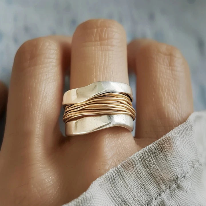 Ring - Elegant smykke i sølv og guld