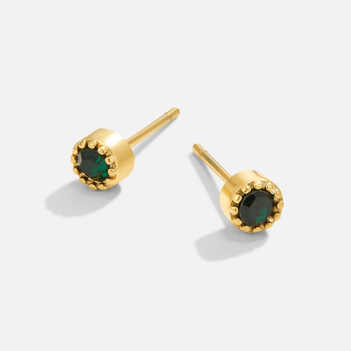 Elegante øreringe med smaragdgrøn zirkonia