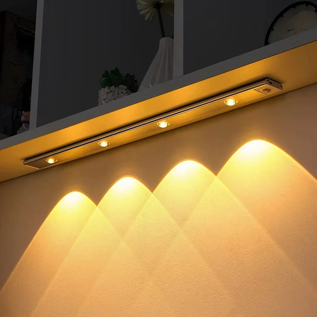Trådløst LED-skabslys med bevægelsessensor - magnetisk og selvklæbende