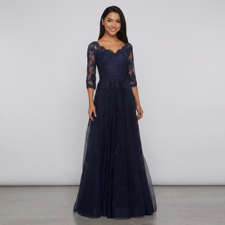 Elegant A-Line Kjole med Klassisk Rund Hals