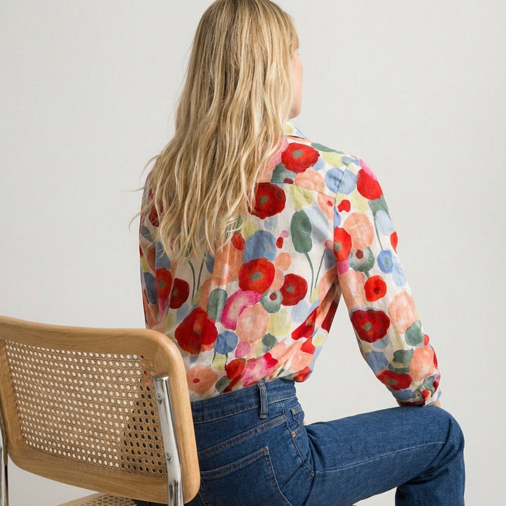Blomstrende tegneserieprintet skjorte med knapper