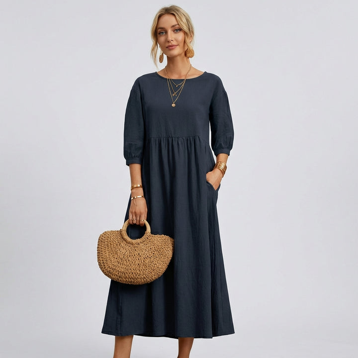 Elegant sommerkjole med smock til kvinder