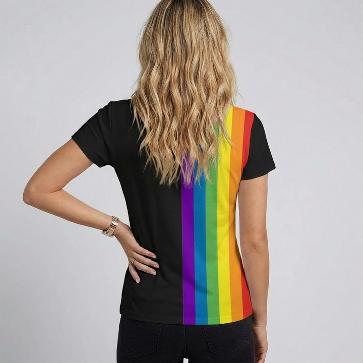 Stilfuld regnbue-T-shirt