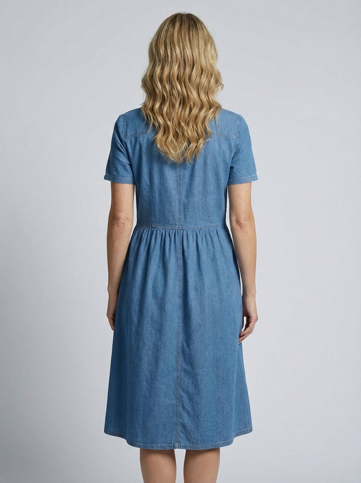 Denim Skjortekjole med Knaplukning og Korte Ærmer