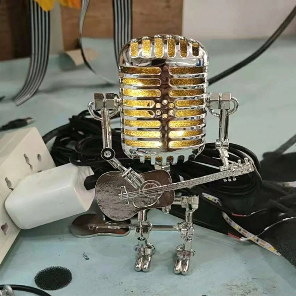 Dekorativ Robot Bordlampe