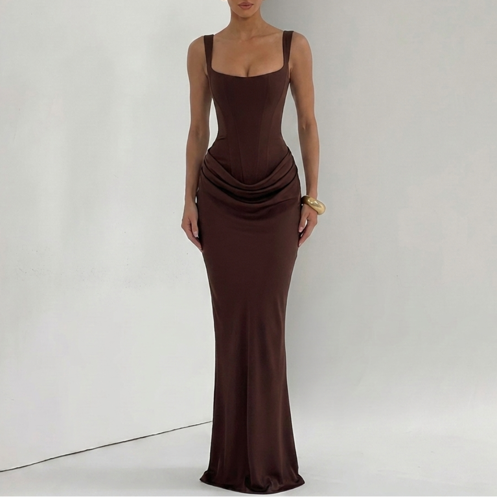 Elegant Ensfarvet slip-kjole med åben ryg til Kvinder