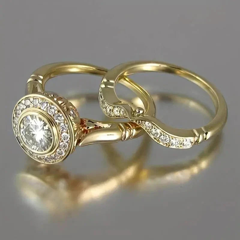 Elegant guldring med zirkonia i vintagestil
