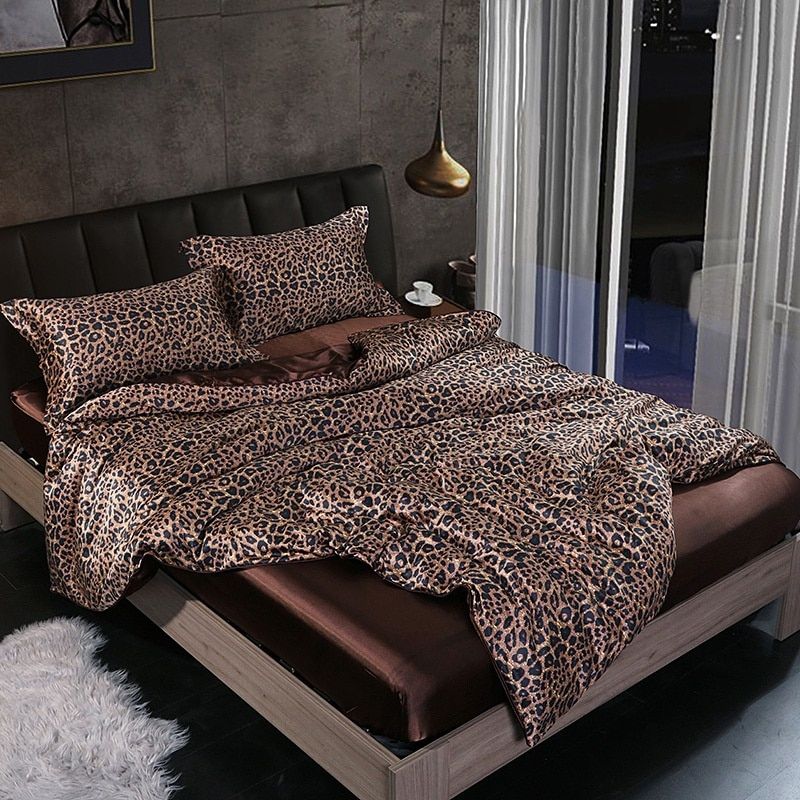 Luksuriøst sengetøjssæt i silke/satin (4 dele) - SilkSleep