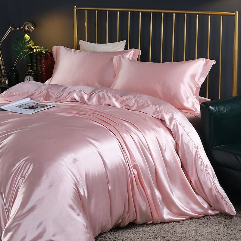 Luksuriøst sengetøjssæt i silke/satin (4 dele) - SilkSleep