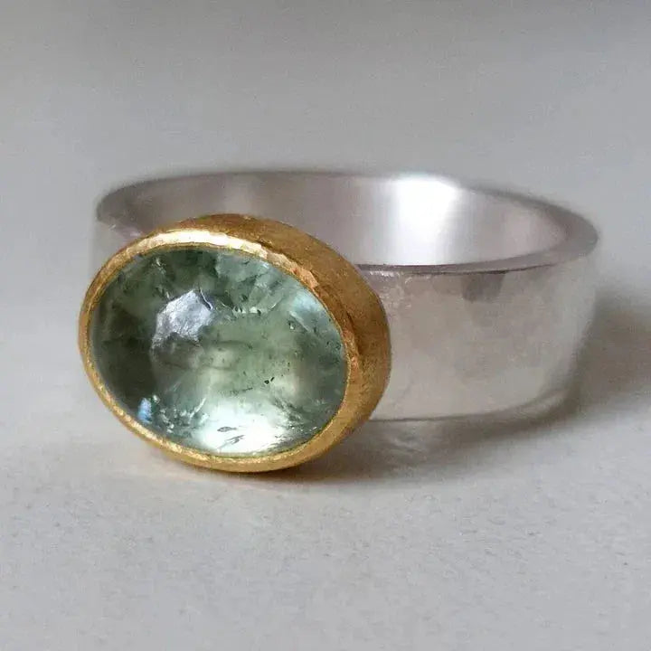 Elegant grøn zirkoniaring