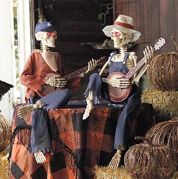 Hauntique animeret skeletduo | Halloween-dekoration med lyd-aktivering, musik og lys