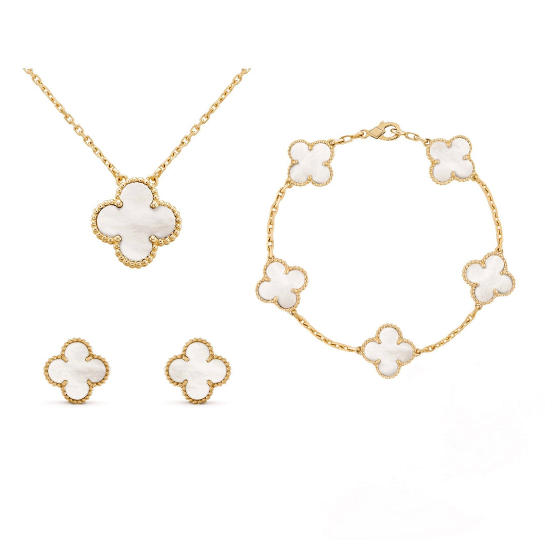 Clover tilbehørssæt i elegant stil