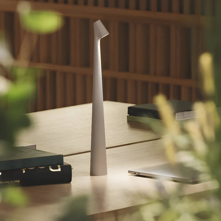 Trådløs LED-bordlampe | Lampe til stue og skrivebord | Moderne batteridrevet bordlampe | VivaLume