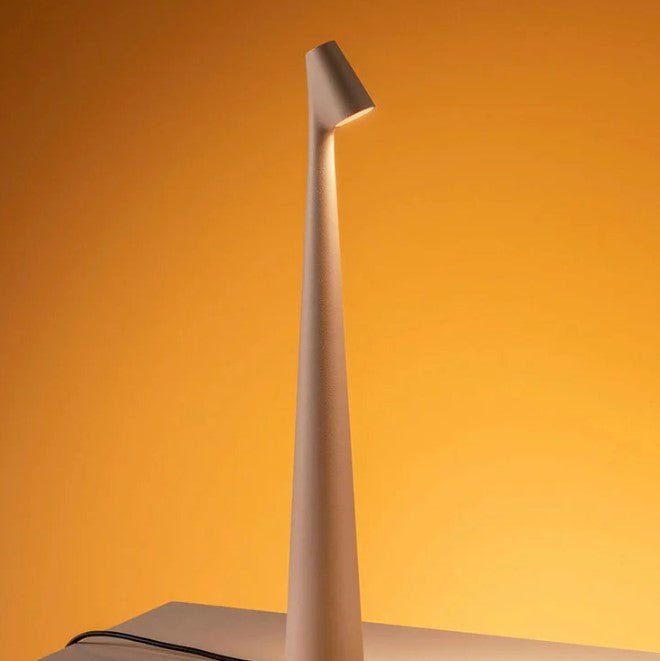Genopladelig LED-bordlampe – ledningsfri, dæmpbar, moderne belysning