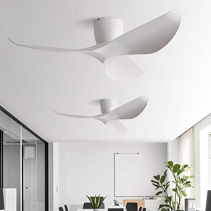 Nelvarn – minimalistisk loftsventilator med vinger
