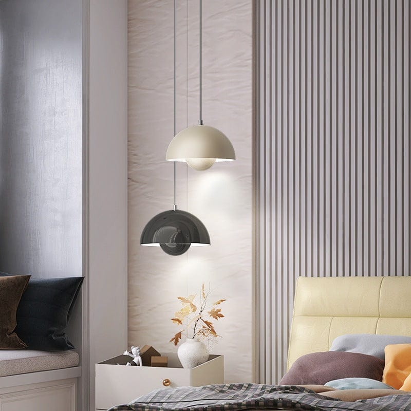 https://cdn.shopify.com/s/files/1/0575/0731/5784/files/moderne-hvid-flowerpot-loftslampe-med-skandinavisk-design-justerbar-hojde-og-led-haengende-fra-loftet-17.jpg?v=1750120203