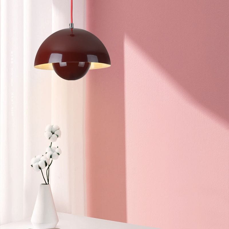 https://cdn.shopify.com/s/files/1/0575/0731/5784/files/moderne-hvid-flowerpot-loftslampe-med-skandinavisk-design-justerbar-hojde-og-led-haengende-fra-loftet-22.jpg?v=1750120213