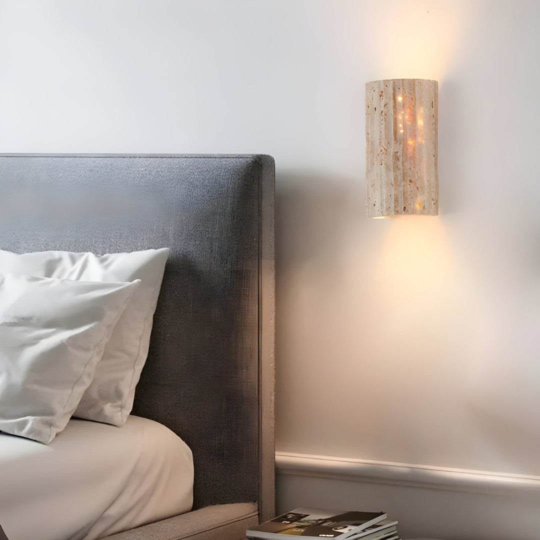 Væglampe i naturlig sten - elegant design