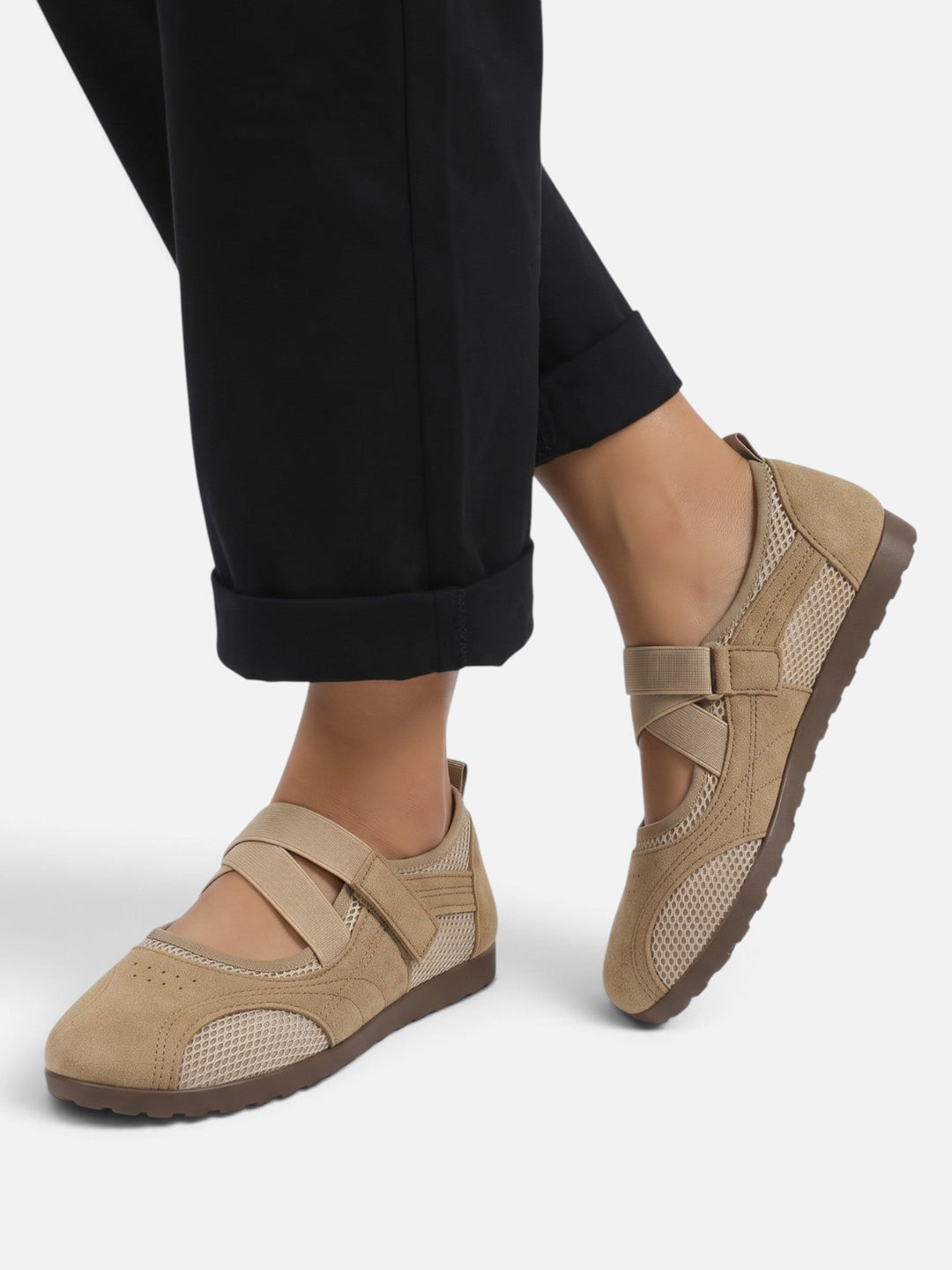 Sneakerina-ballerinaer i mesh med krydsede remme til damer