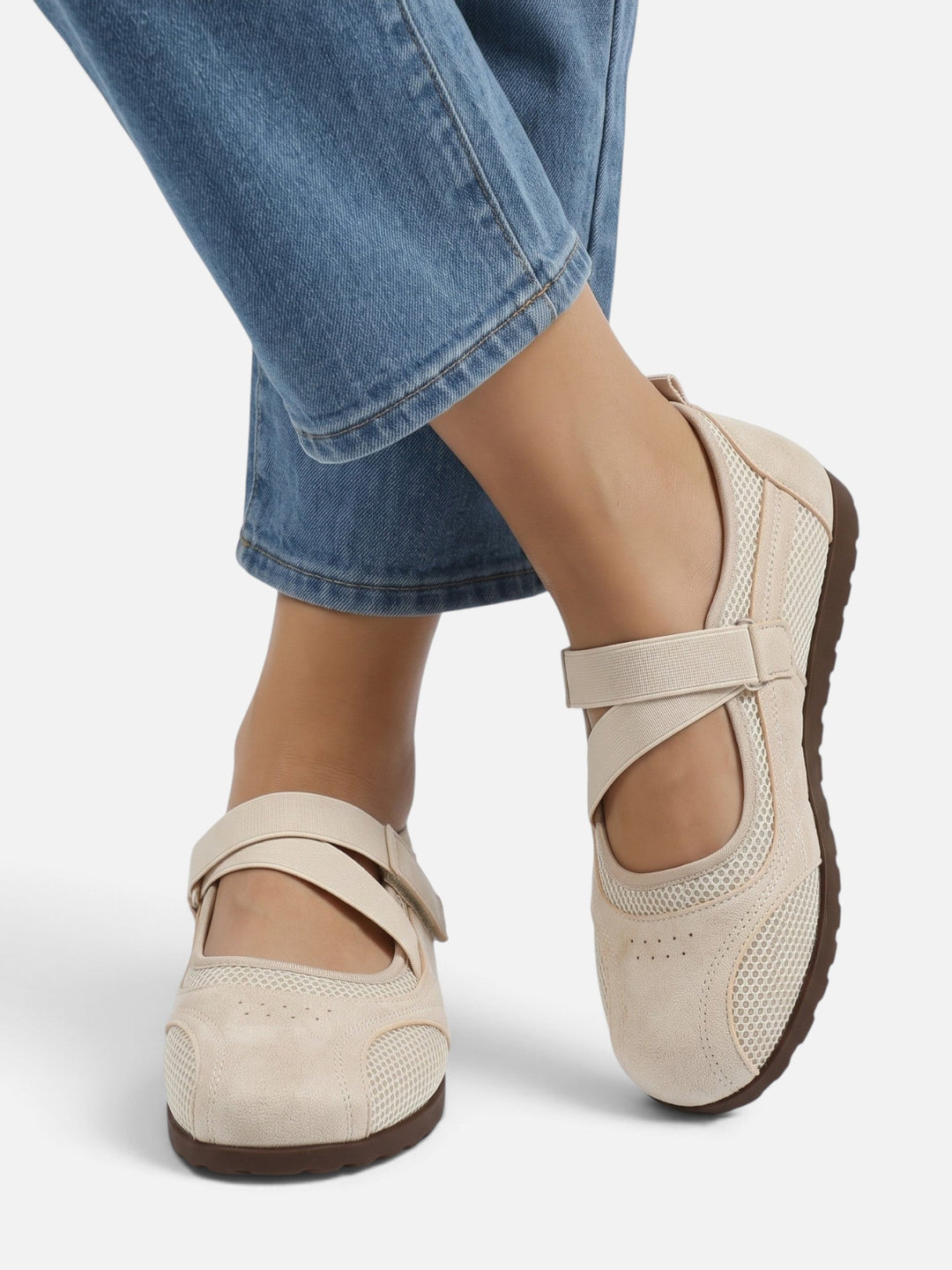 Sneakerina-ballerinaer i mesh med krydsede remme til damer