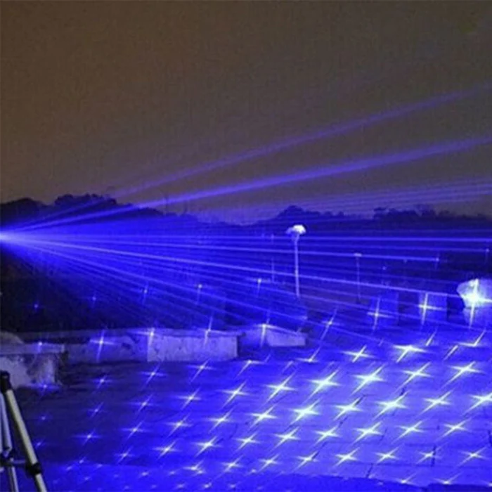 AeroForge Pro laserlygte giver kraftigt vandtæt lys til overlevelse udendørs