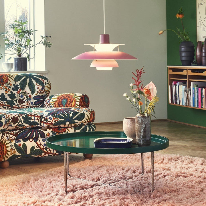 https://cdn.shopify.com/s/files/1/0575/0731/5784/files/ph5-premium-pendellampe-i-aluminium-med-monokrom-design-ikonisk-og-tidlos-for-klassisk-og-moderne-hj-7.jpg?v=1750120131