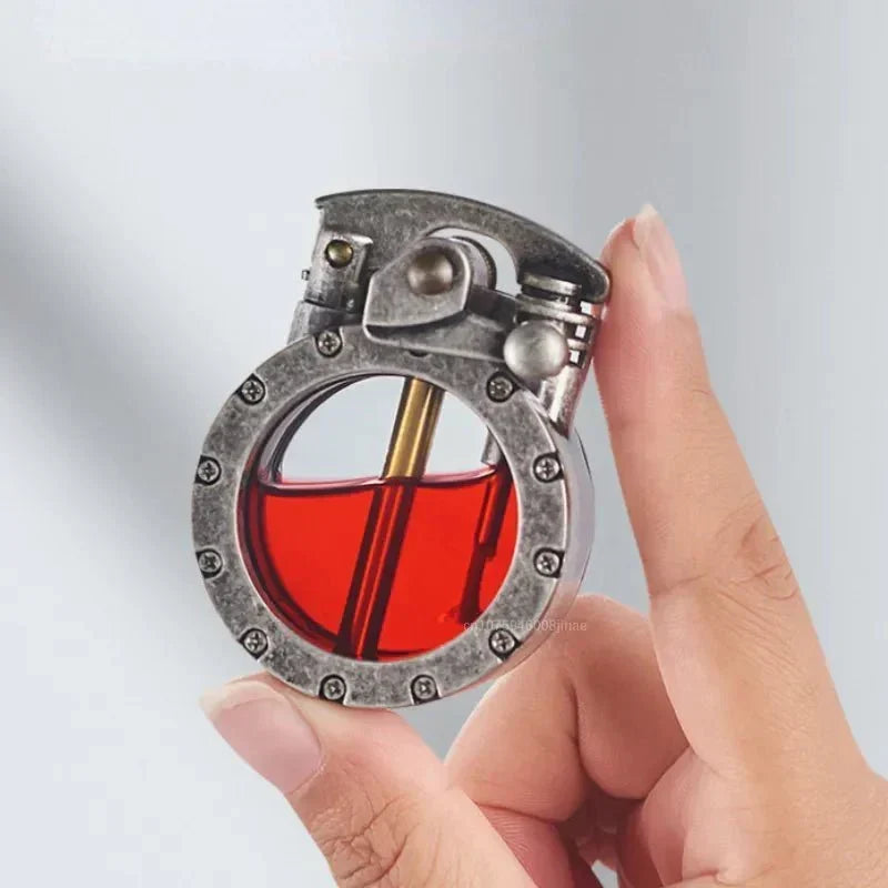Lighter i vintagestil med vippekontakt og vindtæt, gennemsigtig tank