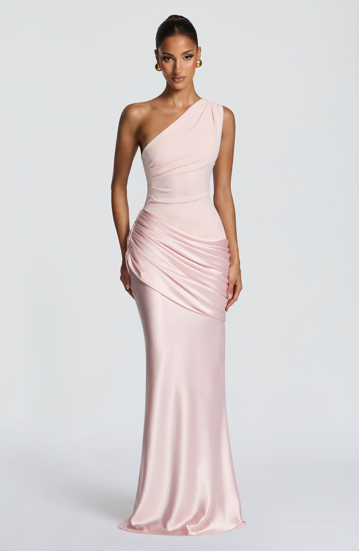 Abbey one-shoulder-maxikjole i satin