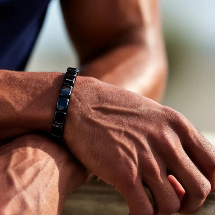 Hæmatit-armbånd til mænd – Elegance, styrke & stilfuld energi