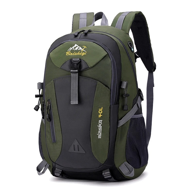 https://cdn.shopify.com/s/files/1/0575/0731/5784/files/vandtaet-40l-rygsaek-i-bla-nylon-rummelig-og-robust-med-justerbare-remme-og-flere-opbevaringsrum-til-e-5.jpg?v=1748724026