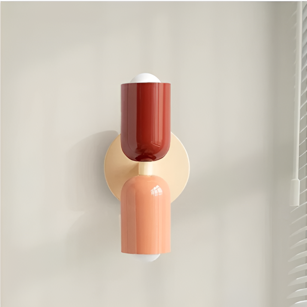 Dobbeltsidet LED-væglampe i nordisk design - moderne belysning til hjemmet