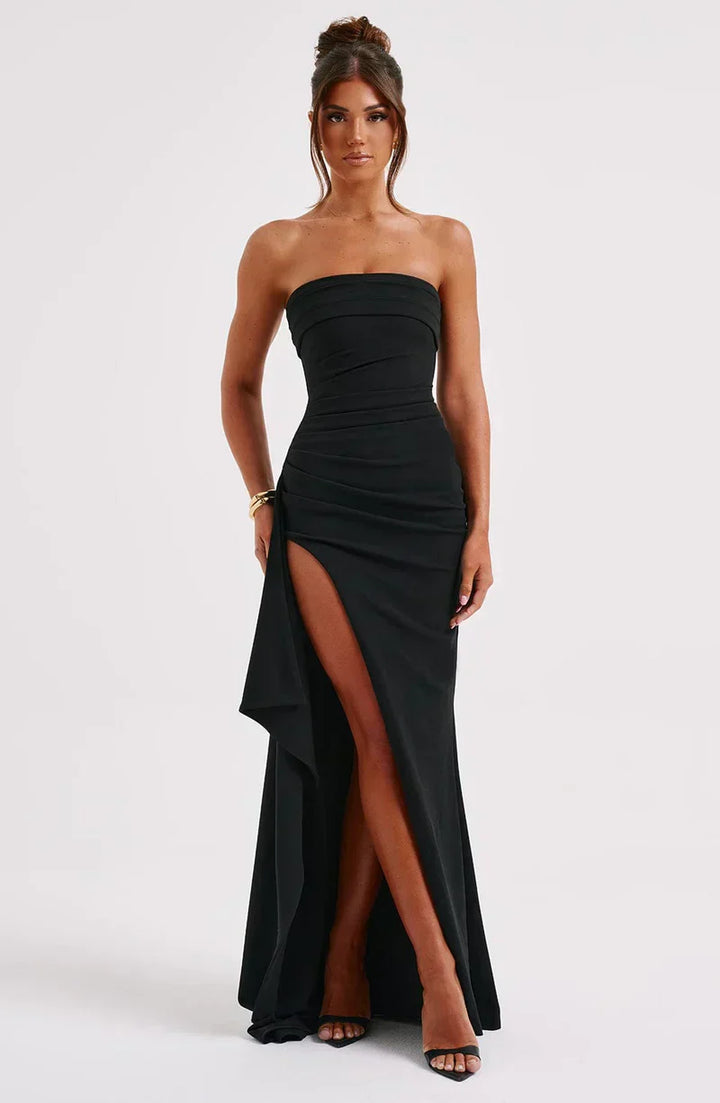 Off-Shoulder Twisted Maxi Kjole – Elegant Forførende